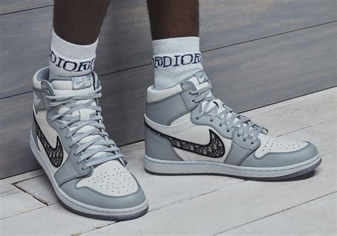 dior jordan online|dior jordan 1 release date.